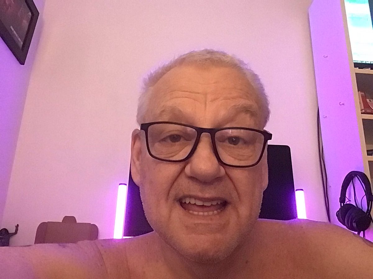 Christo Mac tweet media