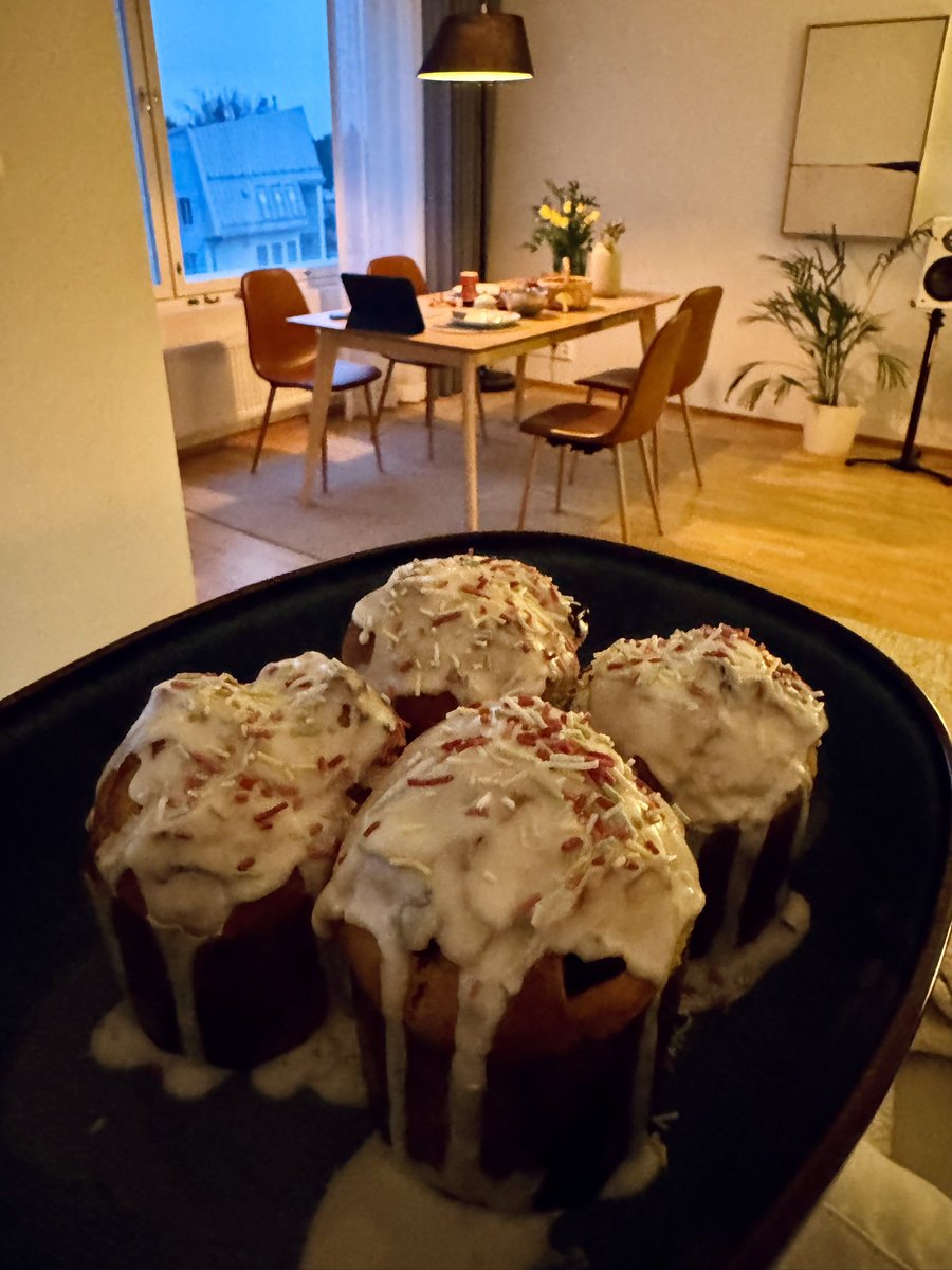 Пётр через ö tweet media