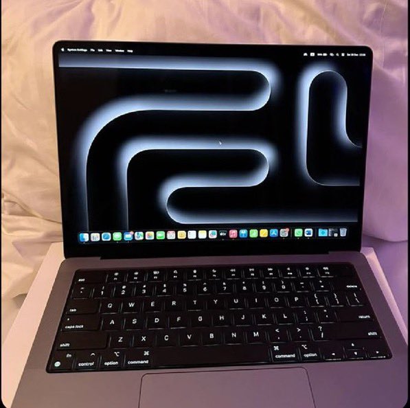 r0ktech's tweet image. As a developer, which one do you prefer?

MacBook            or            Thinkpad