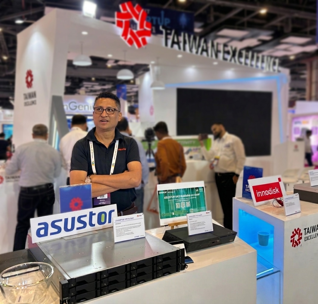 ASUSTOR tweet media