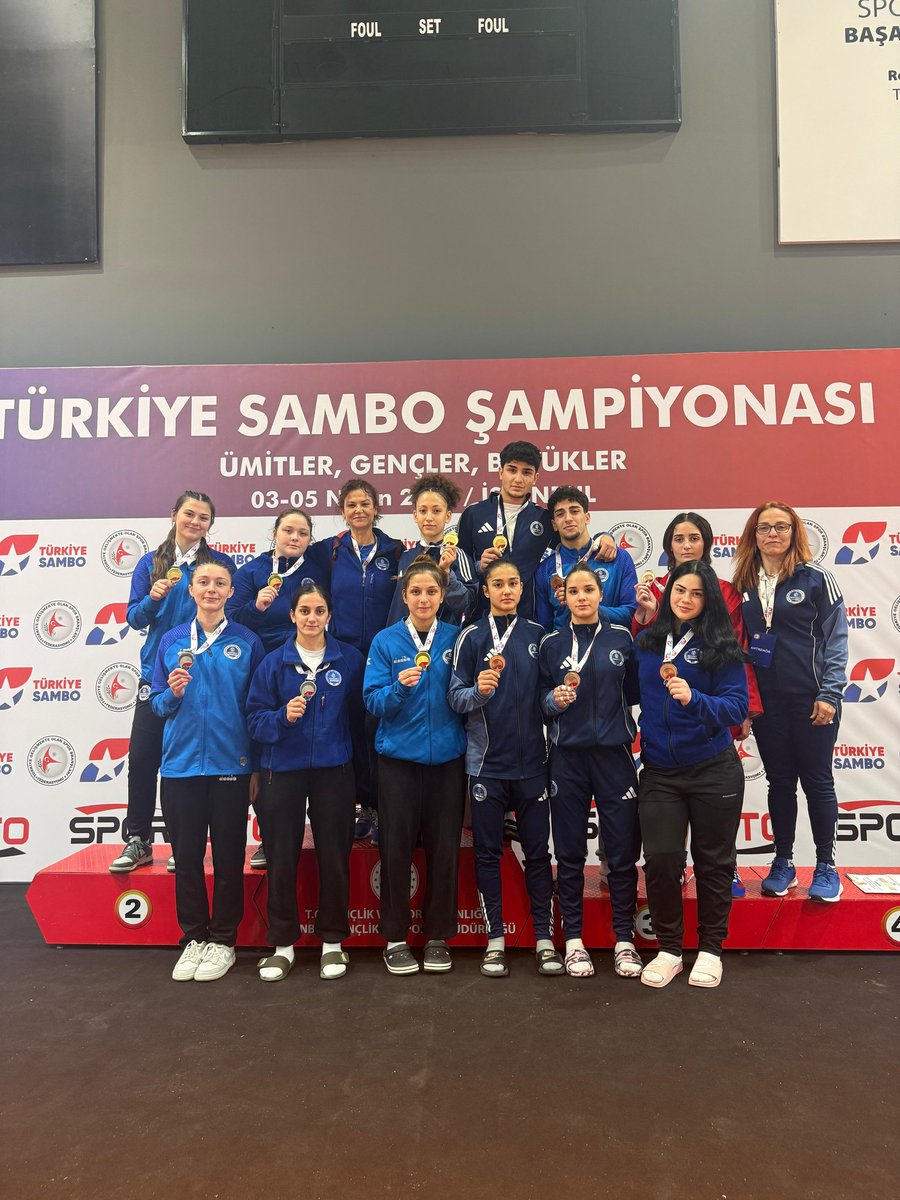kagitspor's tweet photo. İstanbulda gerçekleştirilen Sambo Türkiye Şampiyonasında sporcularımız 9 Altın, 2 Gümüş, 6 Bronz toplam 17 madalya kazandı. 

Gençler Kategorisinde
Enes aslan 🥇
İclal Koçum 🥇
Necla Şeker🥇
Gizem Dinçer 🥈
Semanur Aslan🥈
Şeymanur Yıldız🥉
Sefa Burak Doğan🥉
Beytullah Gemici🥉

Ümitler Katagorisinde;
Kardelen Ayaydın🥇
Zeynep Aysima Savur🥇
Ceylin Mutiş🥉
Elif İclal Baştürk🥉
Derin Rüya Altunsoy🥉

Büyükler Katagorisinde;
Beyzanur Yıldıztekin 🥇
Ahmet Gökbayrak 🥇
Sidar Akkuş 🥇