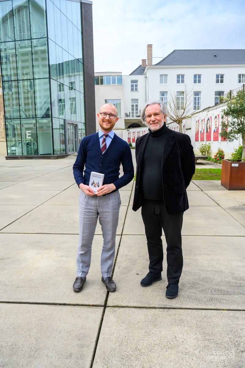 College of Europe tweet media