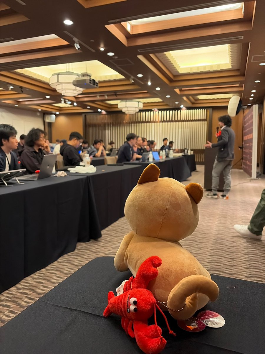 MaturiCrypto's tweet photo. ハッカソン開催中です🐕🤞🦞🧑‍💻
#TeamZ https://t.co/9GqFYvz83l