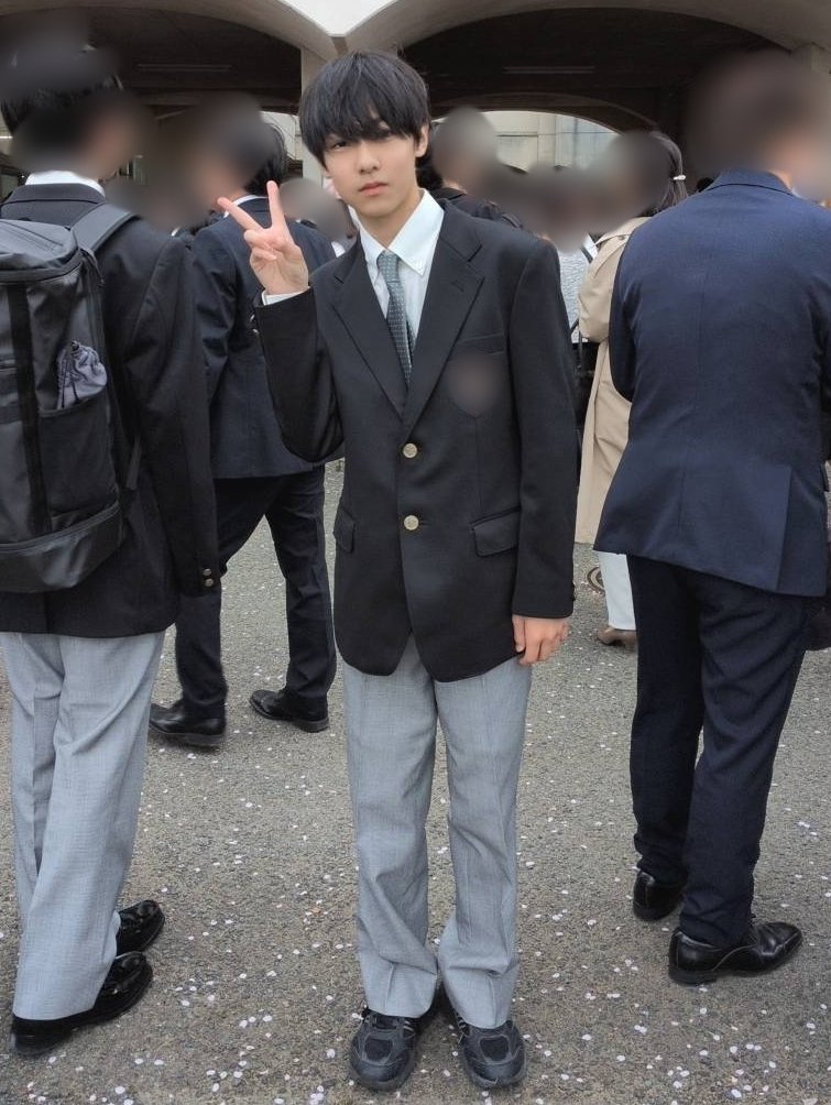 鈴木裡斗 tweet media