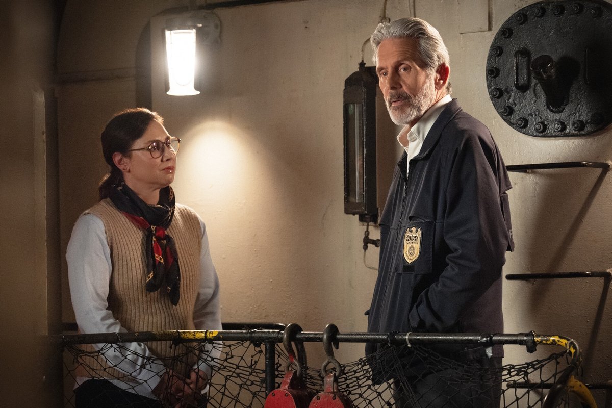 ClubGCole's tweet photo. Knick-Knack,
Paddy-wack,
Give the dog a bone,
CBS is this shows home.
Watch Parker and the team turn treasure-hunter tonight in all new NCIS!
Episode: Knick-Knack | Airing on CBS at 8PM ET/PT
#GaryCole #NCIS #KatrinaLaw #BrianDietzen #WilmerValderrama https://t.co/SKJr9dhVOq