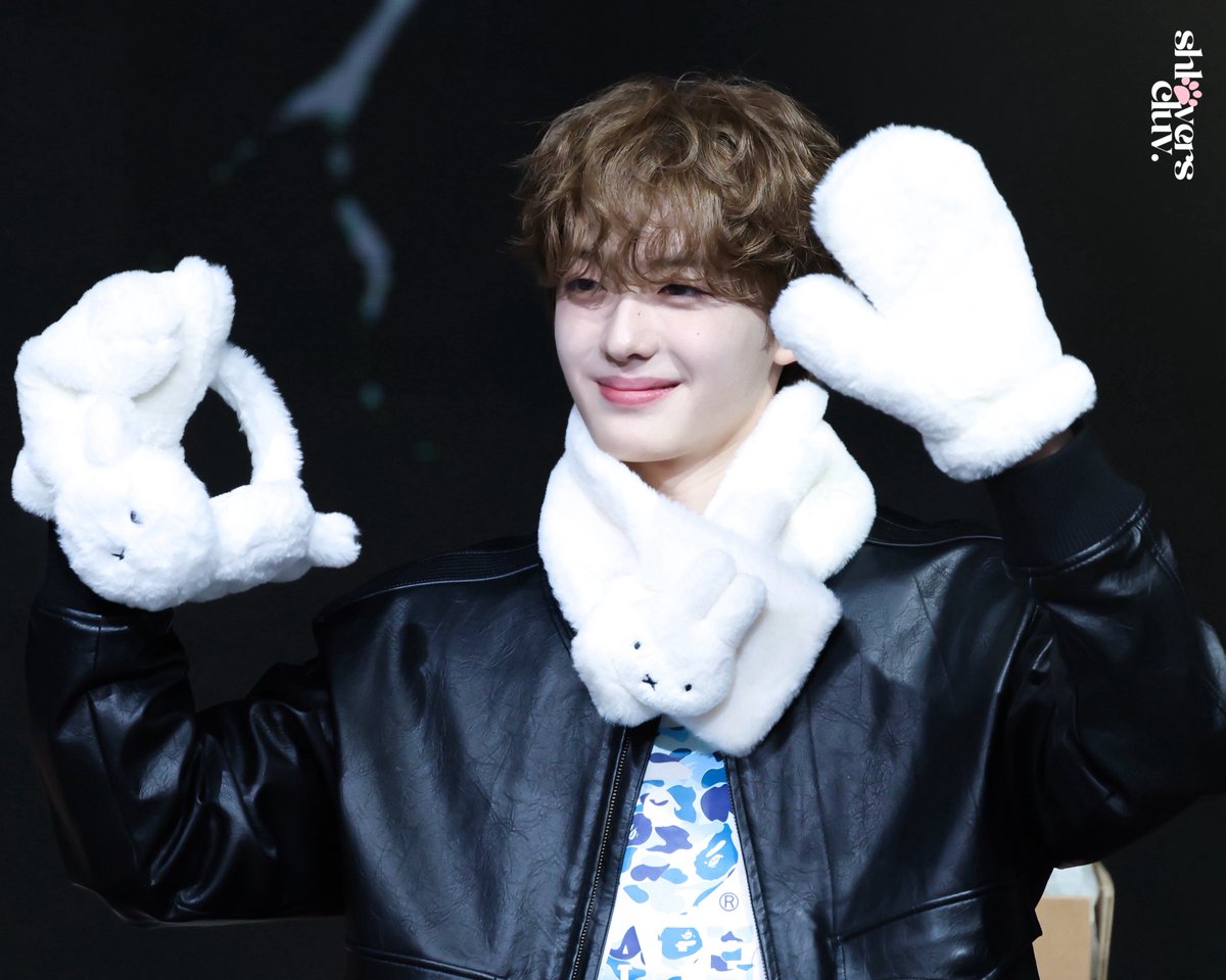 shu .・ tweet media