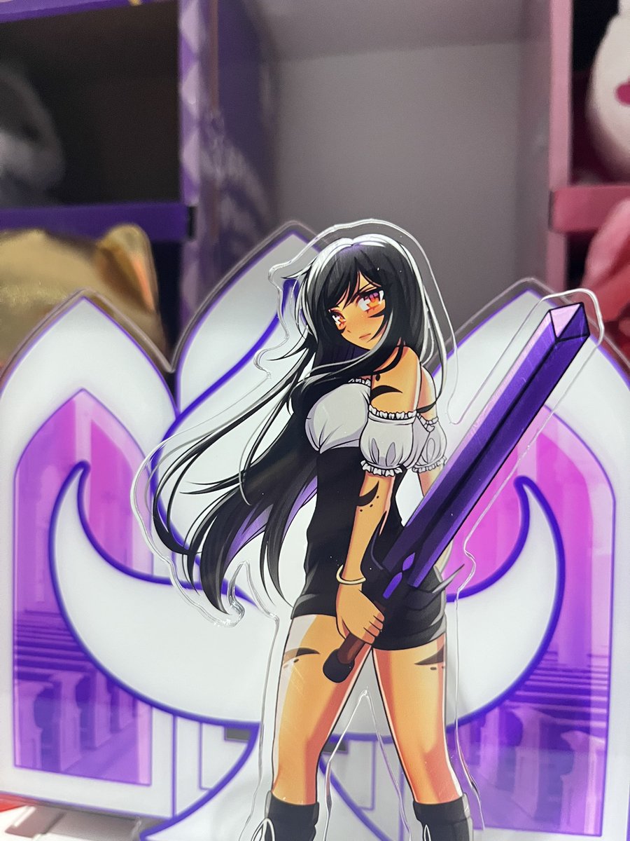 VEANORA 🔜 PIERCE THE VEIL tweet media