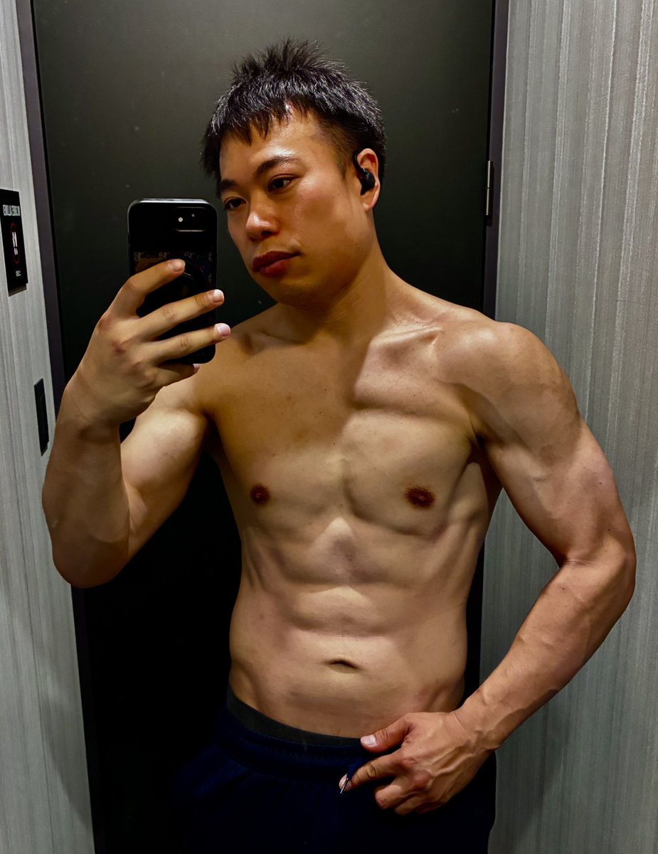 ウラハラ@筋トレ tweet media