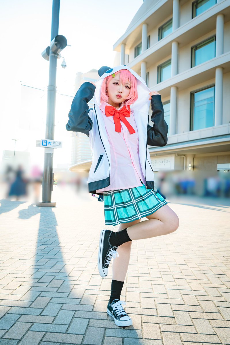 𝐇 𝐢 𝐧 𝐚 tweet media