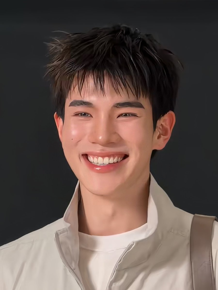 ดอกไม้ไฟ ─ .ᢉ𐭩⋆🌻 tweet media