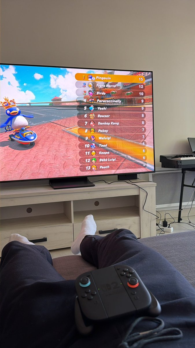 Regino 🍪🦵🏻 tweet media