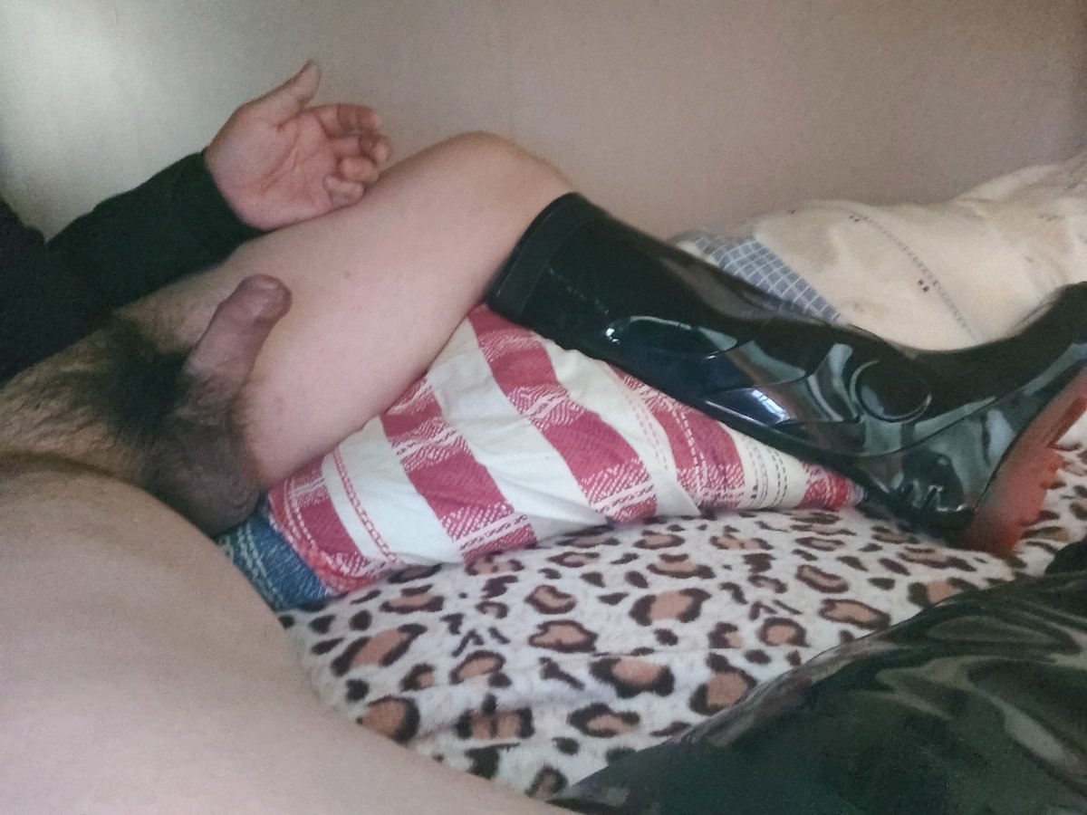 雨靴我的最爱 tweet media