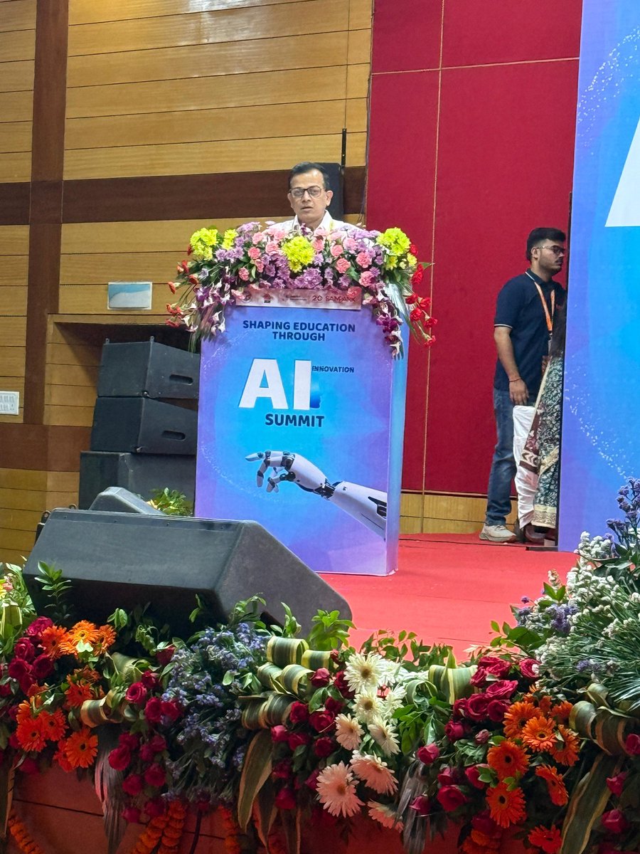 Department Of Basic Education Uttar Pradesh tweet media