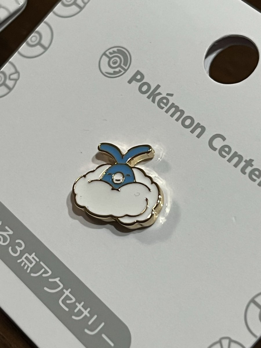 gen_udn's tweet photo. ムキムキ腕組みチルットのピンズ（ピアス）買った🩵🪽 https://t.co/5xpEaODj2o