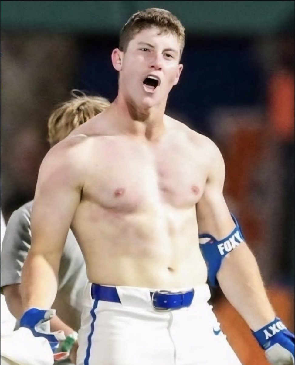 Male Central tweet media