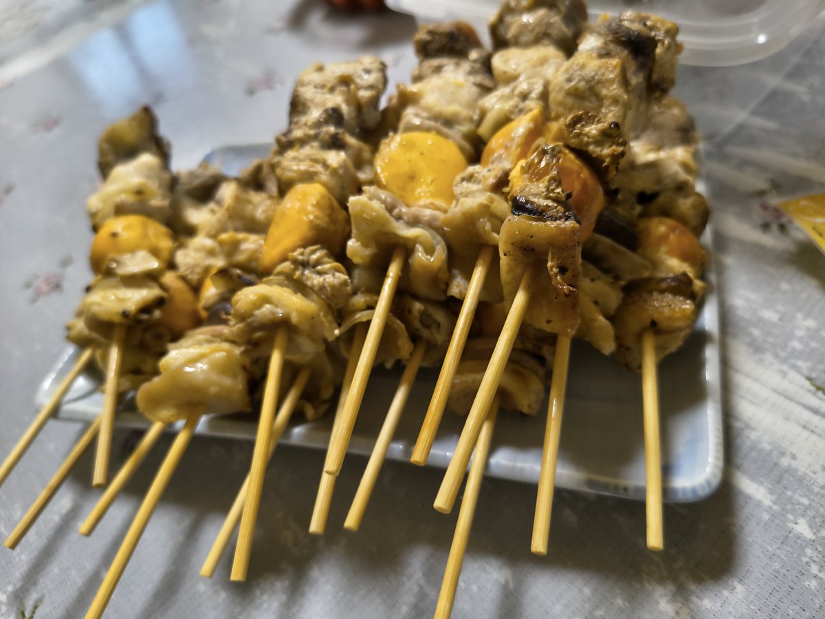 メなんとか tweet media