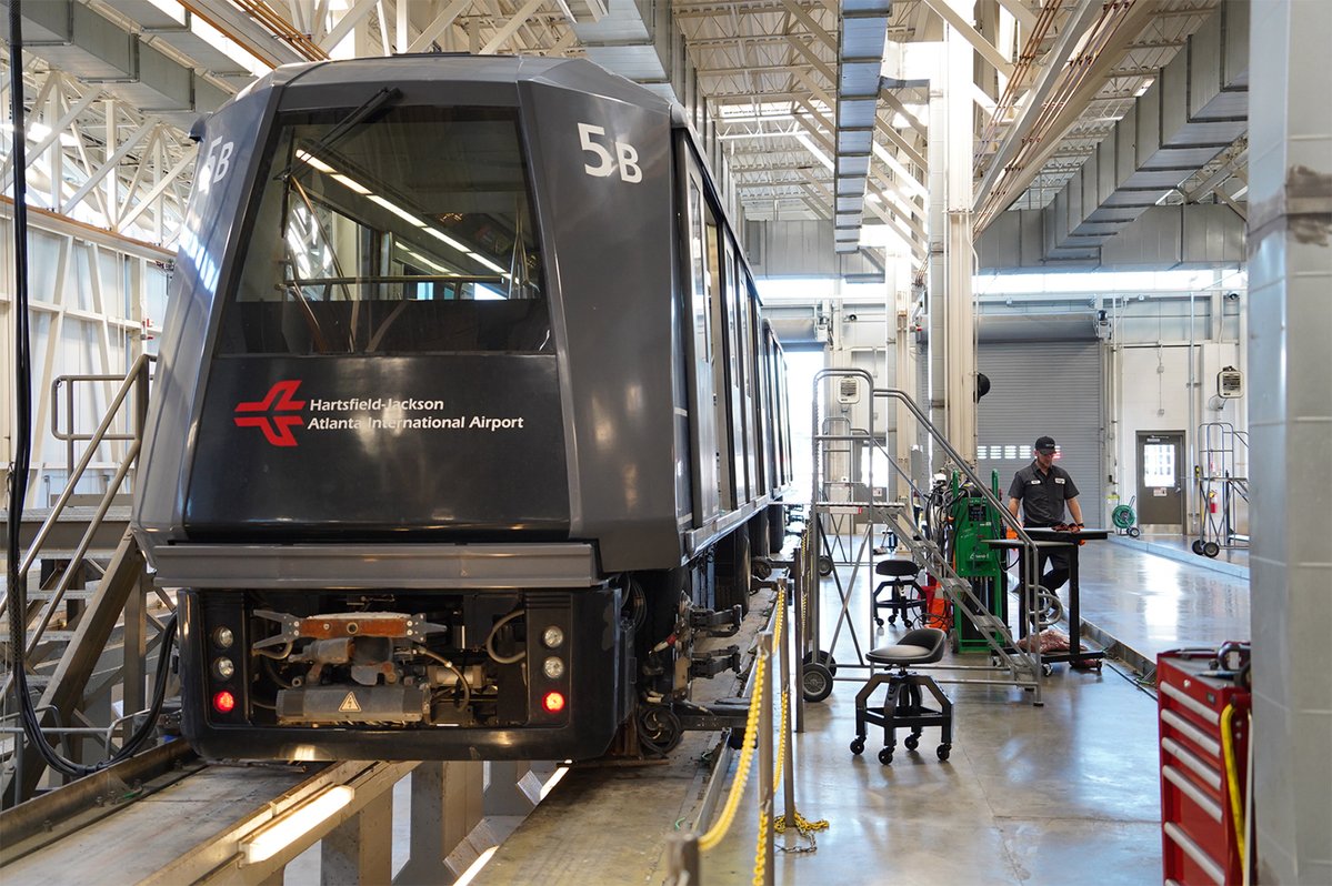 MHI_GroupJP's tweet image. ／
#三菱重工ニュース📰
🚆 米国アトランタ国際空港の全自動無人運転車両（APM）システム「ATL SkyTrain」の設備更新工事を受注 🎉
＼
✅ 2009年の営業運転開始以来、運行・保守を担う三菱重工グループのCrystal Mover Services, Inc.（CMSI）を通じて契約を受注
✅