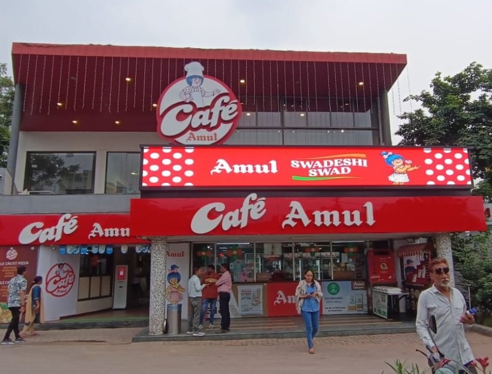 Stats in Brief tweet media