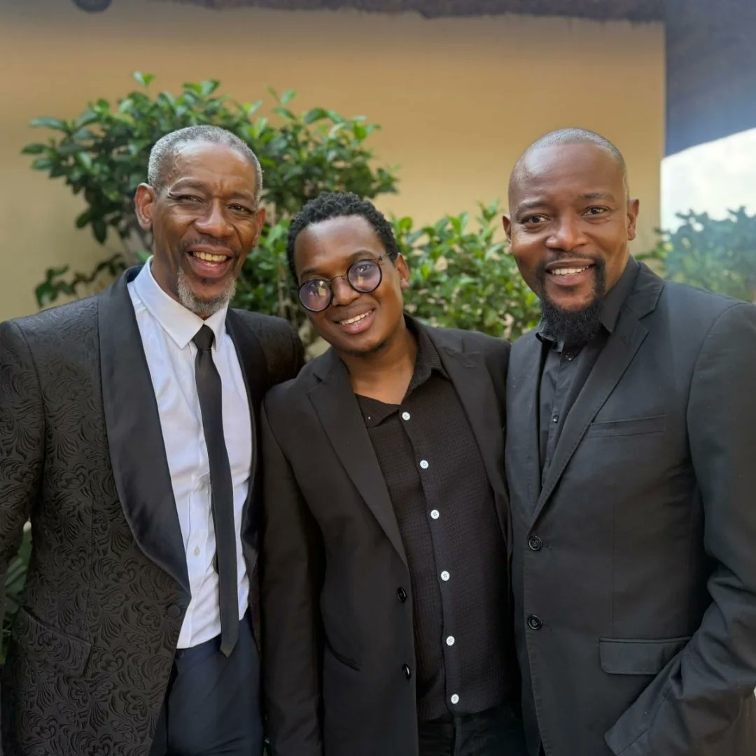 Lassy 🗑 Laden tweet media