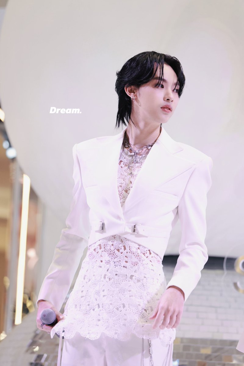 `naps ⪩⪨ tweet media