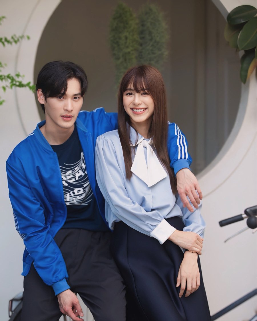 ✦AVA✦ tweet media