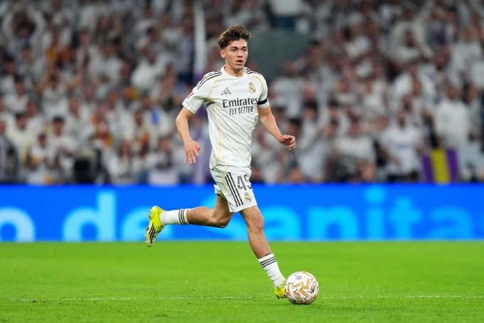 تياغو بيتارش يتصدر تشكيلة ريال مدريد ضد بايرن ميونخ الليلة! الشاب الإسباني سيبدأ المباراة، بينما جود بيلينجهام لم يصل بعد إلى جاهزية 100% للانطلاق أساسياً.. ليلة حاسمة تنتظر الملكي في دوري الأبطال! المصدر: Diario AS 