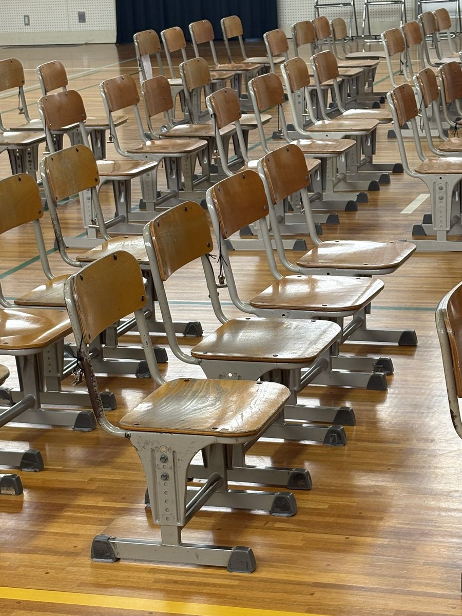 今朝は、母校の野田小学校の入学式へ。ピカピカの一年生✨ご入学おめでとうございます😆💕
#堺市
#堺市立野田小学校
#入学式
#野田小