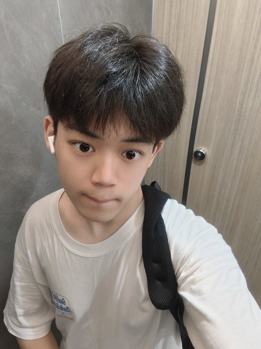 想幸福的cloud tweet media