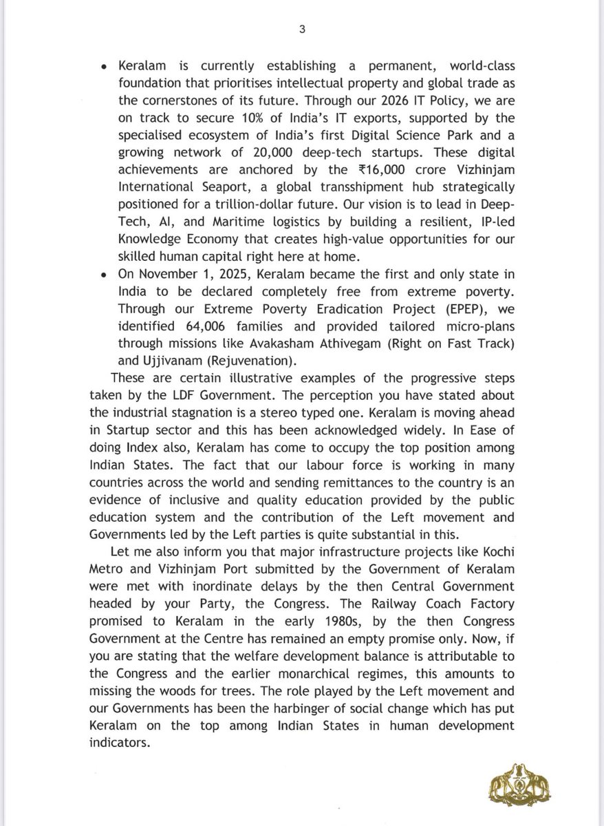 Pinarayi Vijayan tweet media