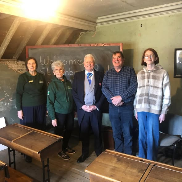 HighSheriffGM's tweet photo. On the 17th March, I visited the splendid Dam House operated by the Morts Astley Heritage Trust. I was given a tour of this grade two * house and witnessed the efforts of the Trustees to maintain and utilise this fine property for the good of the local community. https://t.co/mxQmy2enR1