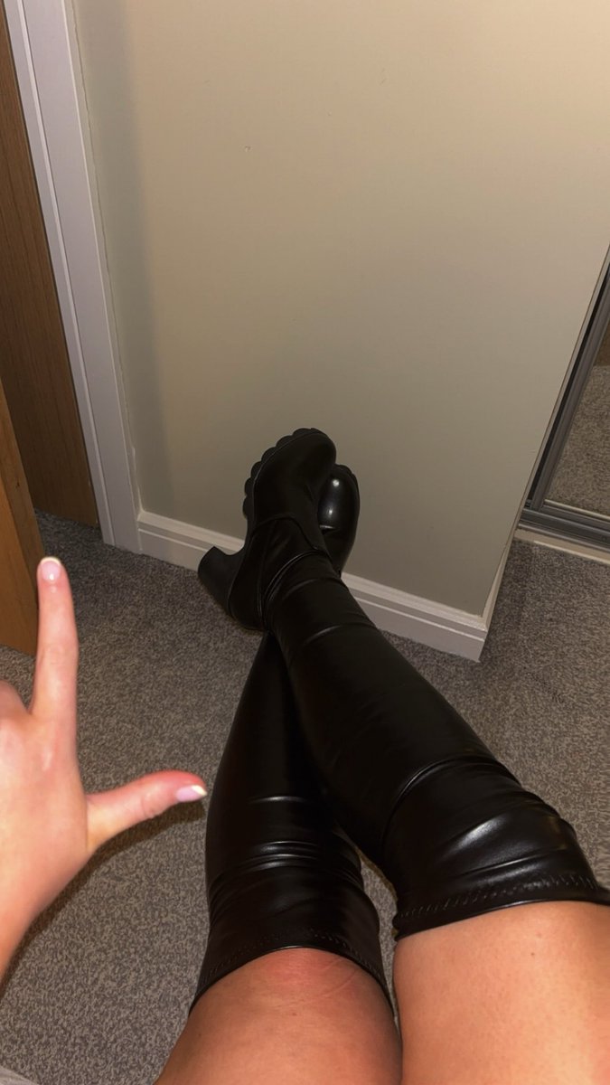 Miss Kaia 👑 tweet media