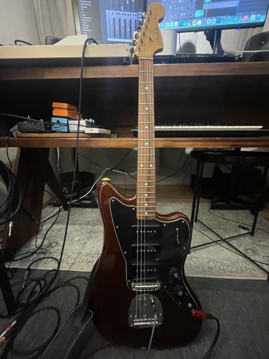 동굴맨3 tweet media