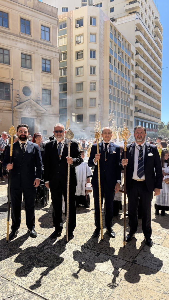 Sagrado Descendimiento tweet media