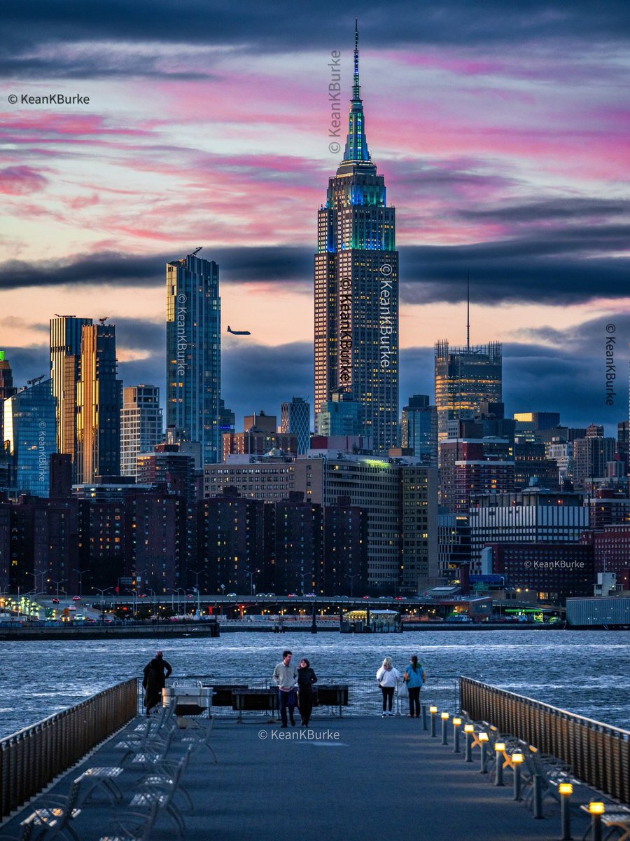 BahahaMalik's tweet photo. New York City, USA 🇺🇸 https://t.co/UwIomigoRM