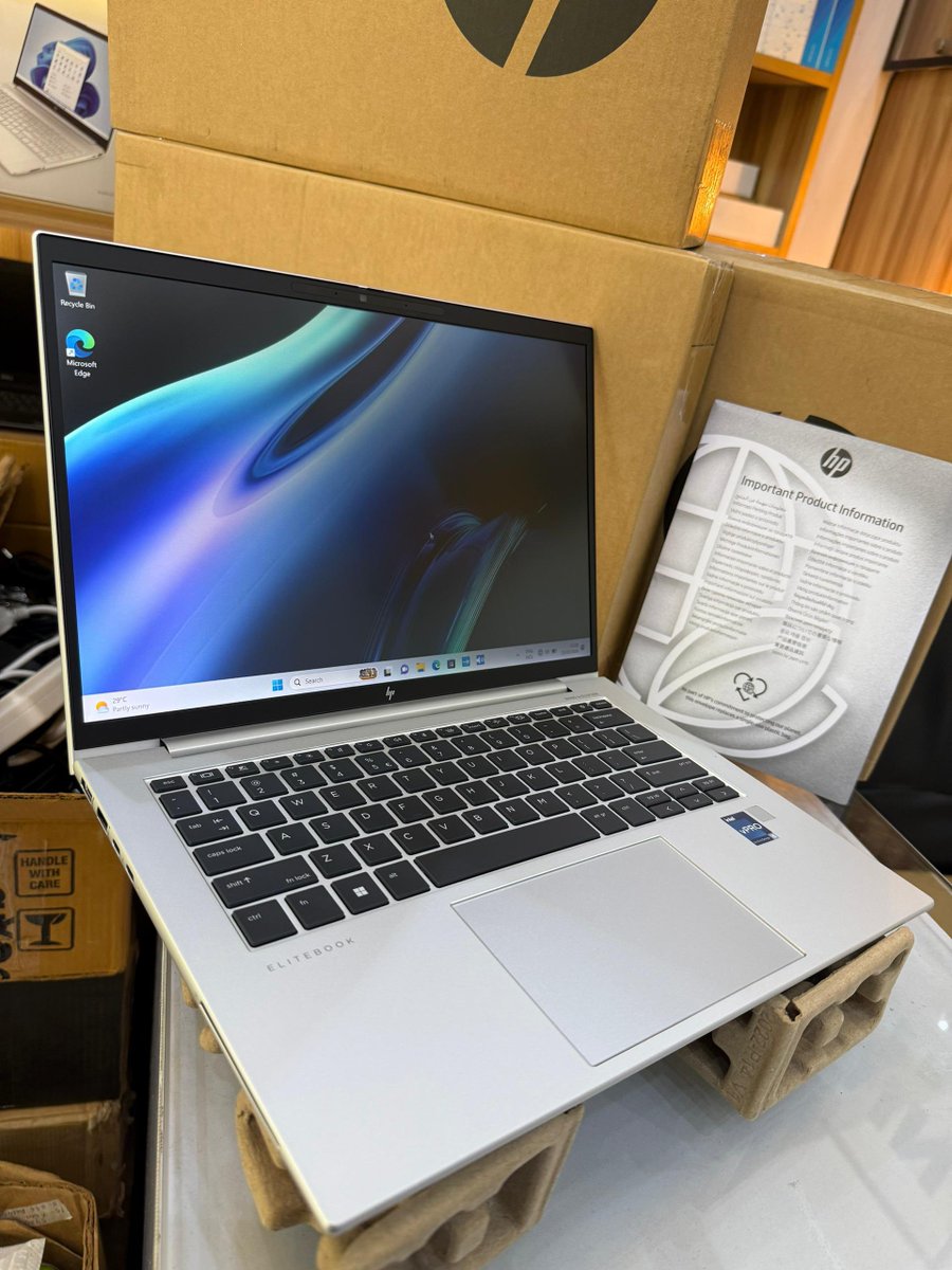 shynekofi_'s tweet photo. 💻 HP EliteBook 840 G10 (Brand New 📦)
13th Gen i5 (up to 4.7GHz) ⚡️
16GB RAM | 256GB SSD
14” FHD IPS

Face ID + Fingerprint 🔐
B&amp;O Audio 🔊 | Wi-Fi 6

🇬🇭 GH¢8,700
📍 Kumasi Adum
📞 +233544801101
💬 https://t.co/HFezLlVlfW https://t.co/66h6yrAZQS