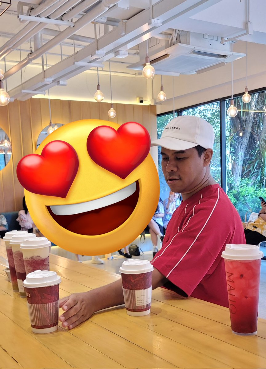 plhwlplhhwldlcv's tweet image. ป๋าฟอร์ดเลี้ยงน้ำอะะ