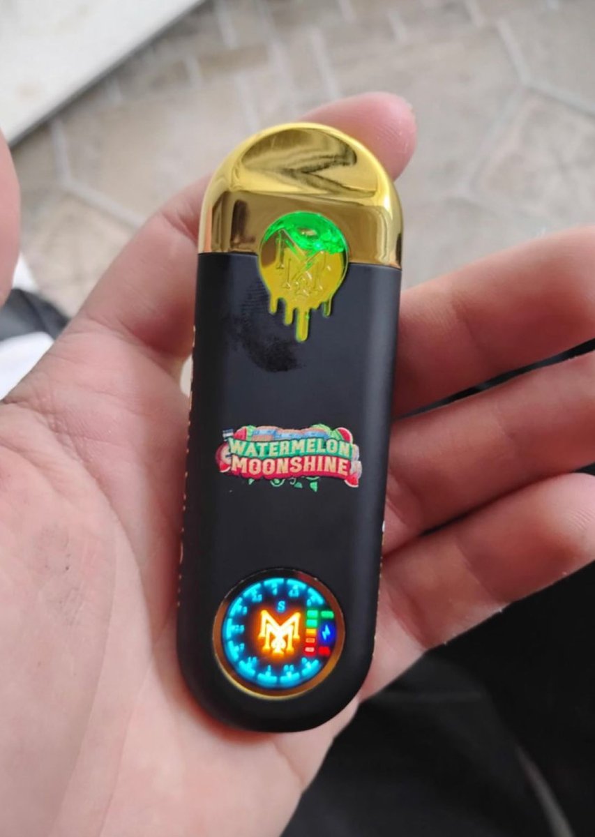 RonLeyser's tweet photo. 3rd Gen 3 Muha Meds 2G Disposables 
All in ones high thc disposable vape pen 
Watermelon 🍉 moonshine #yarts #Yart
#ThcVapes #MuhaMeds #ThcDisposables https://t.co/bTos1N6cYT