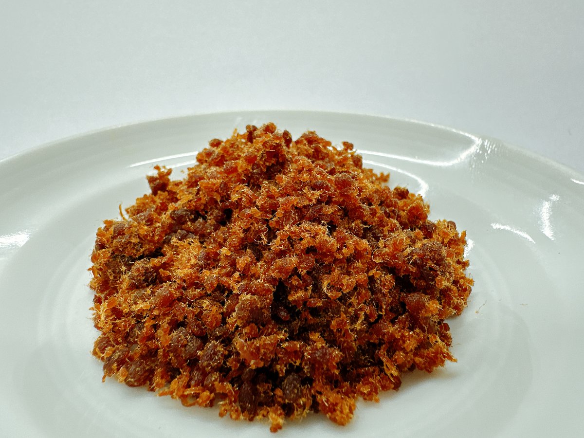 mishima_tei's tweet photo. 三嶋亭　牛肉しぐれ煮
厳選をした赤身肉を醤油と生姜で はんなりと 
甘辛く炊き上げました。
ほろほろとした食感で老若男女問わず
お楽しみいただける一品です。
お土産に御飯のお供に
三嶋亭の 牛肉しぐれ煮を是非
※店頭、三嶋亭オンラインショップでも
販売しております。

https://t.co/bt71NiWRvJ https://t.co/zkt47URjZs