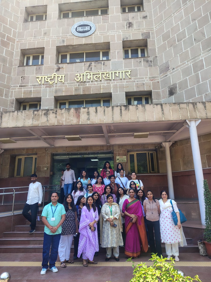 National Archives of India tweet media