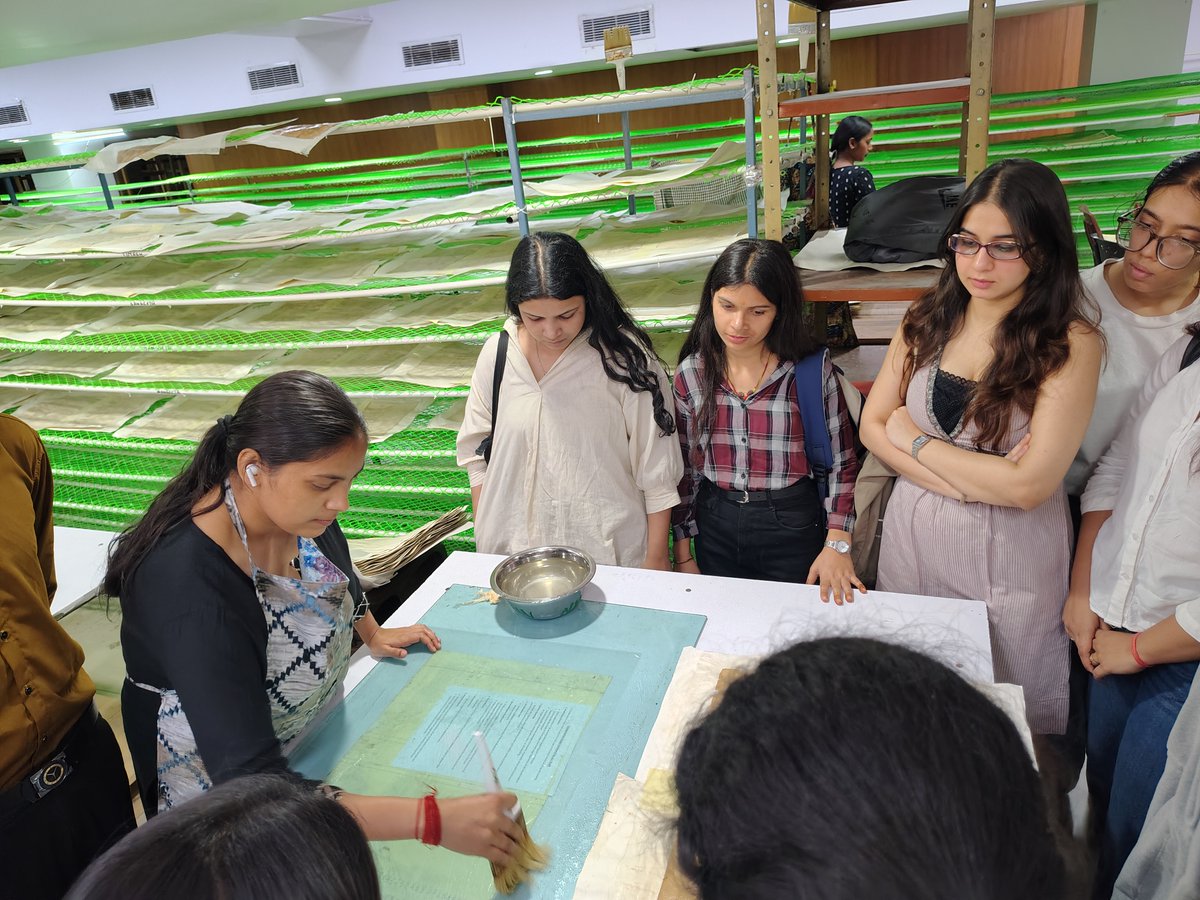 National Archives of India tweet media