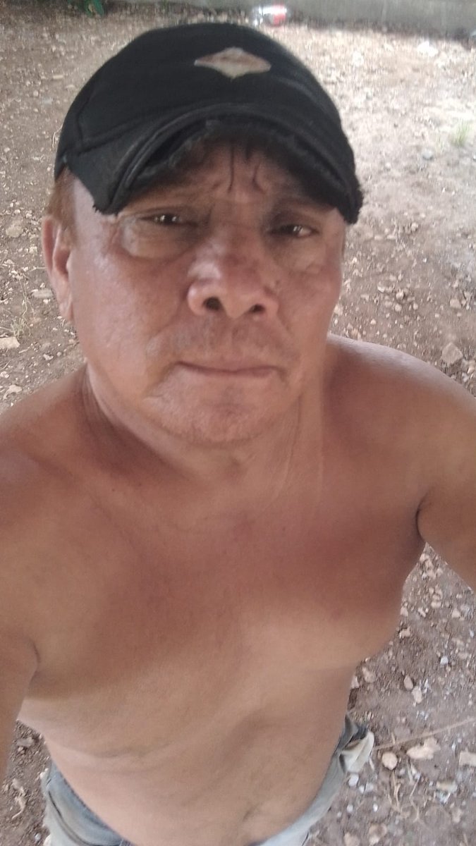 machos_cachondos tweet media