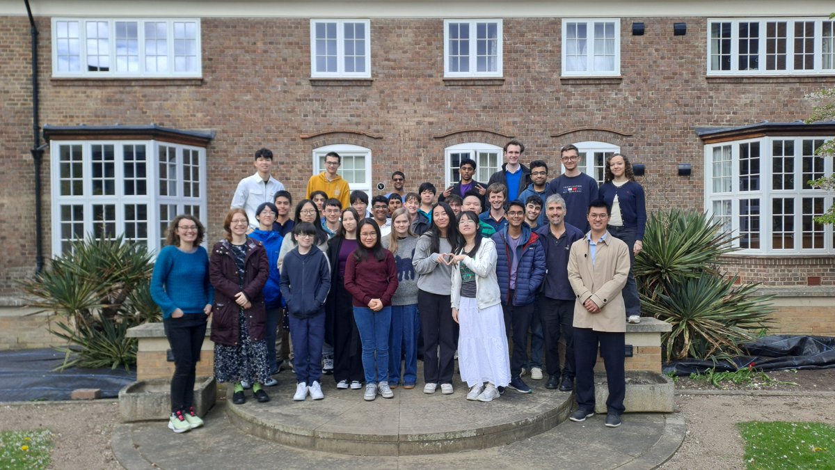 UK Maths Trust tweet media