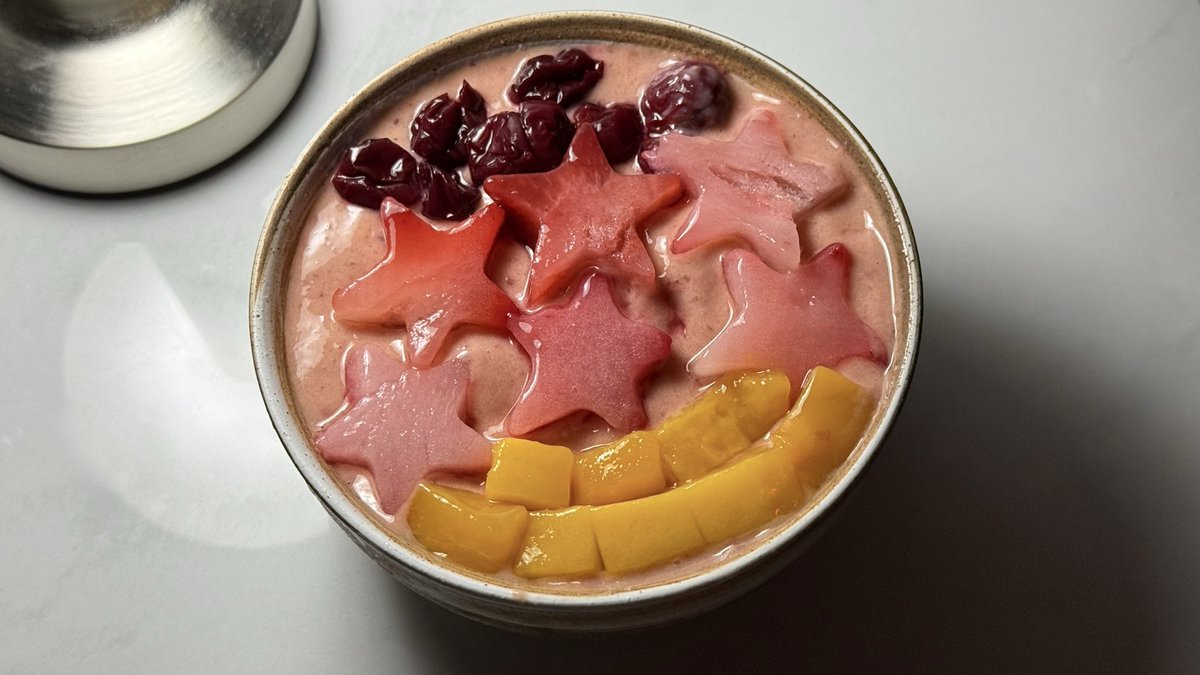 Sunreflects tweet media