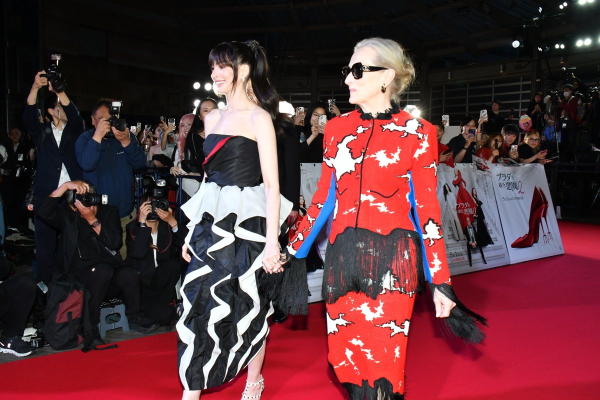 ✨奇跡の2ショットにファン大熱狂💕 メリル・ストリープとアン