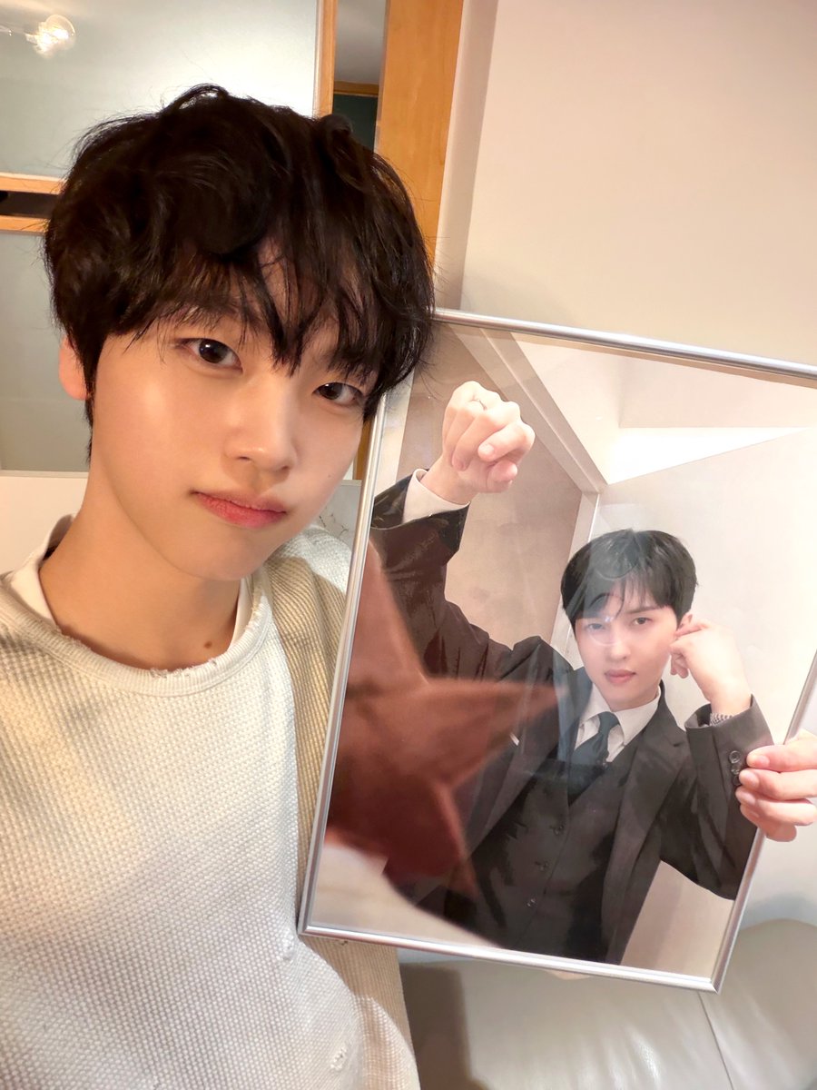 CRAVITY OFFICIAL tweet media