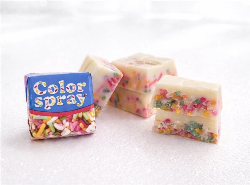 チロルチョコ tweet media