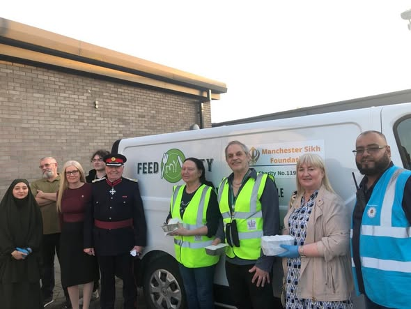 HighSheriffGM's tweet photo. On the 19th March, I attended the Iftar Dinner held by the Army of Kindness Charity at St. Andrew's Church in Rochdale. This charity provides a weekly meal for the needy and homeless. A wonderful example of so many volunteers giving up their time and food to those in need! https://t.co/XzLDcYdAGV