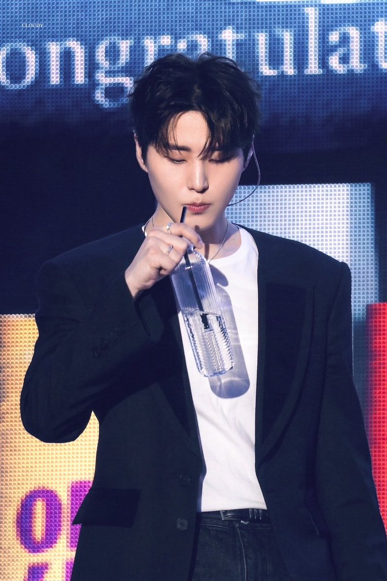 온빛★ tweet media