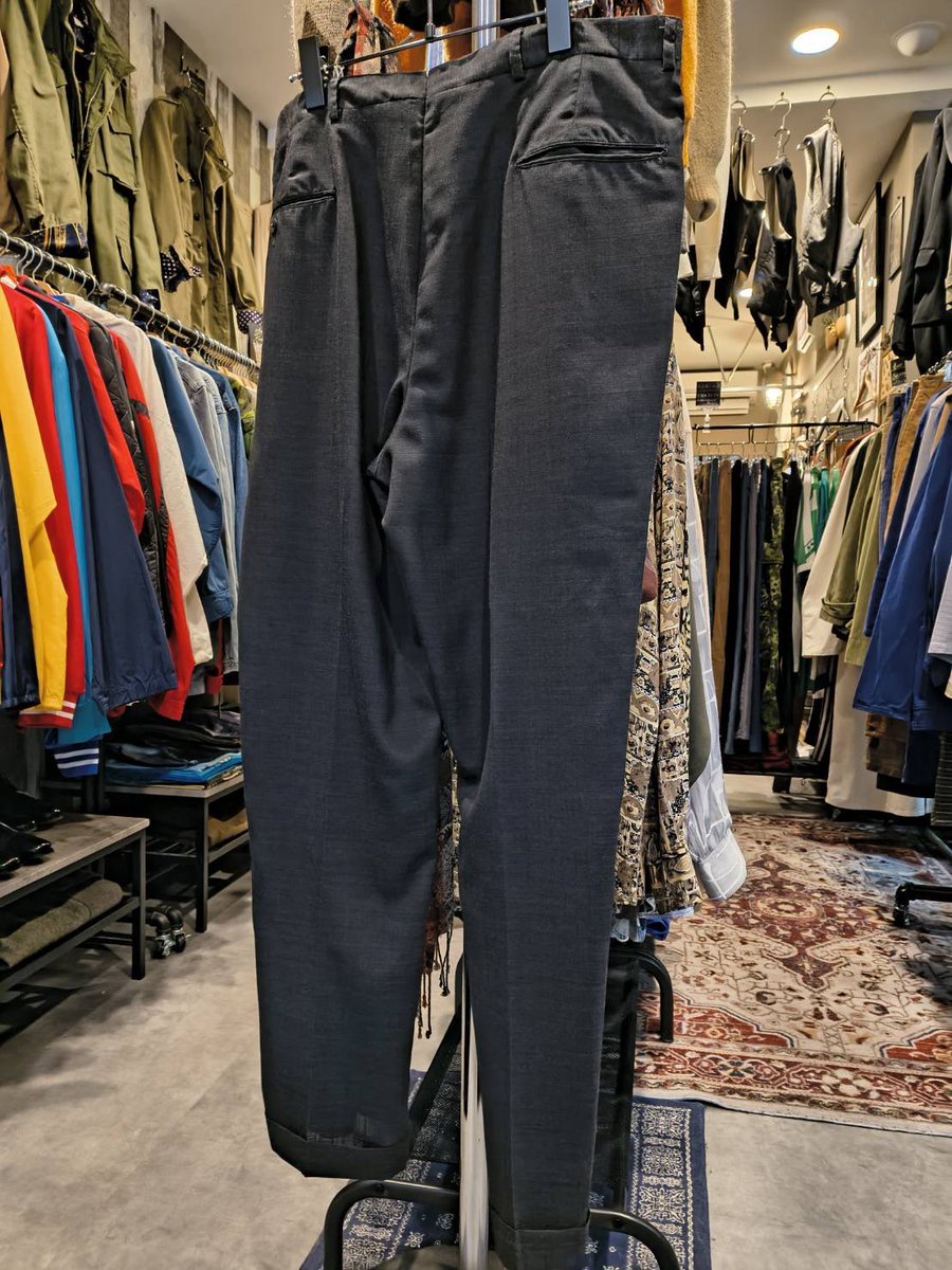 Lucky_Virus_'s tweet photo. NEW pants✨

【1950s~ USA】
WoolSlacks
DarkGray
36×30
タック入りワイドシルエット
GRIPPERアルミジップ https://t.co/20aAy5jSgQ