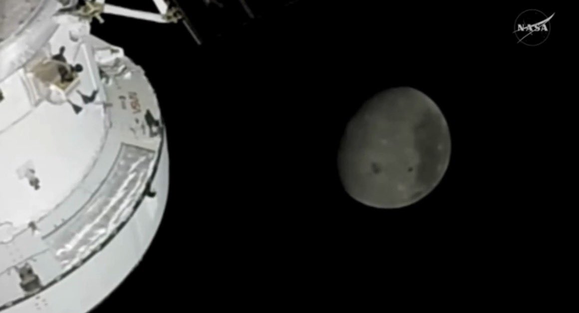 𝔻𝕖𝕩 tweet media